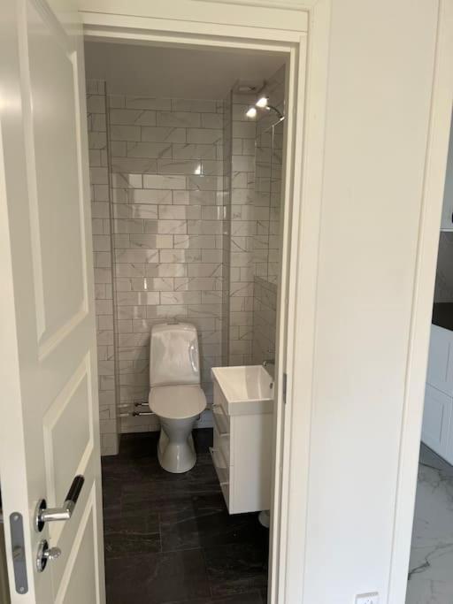 Haerligt Stort Boende I Perfekt Laege Borås Exterior foto