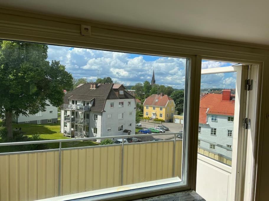 Haerligt Stort Boende I Perfekt Laege Borås Exterior foto